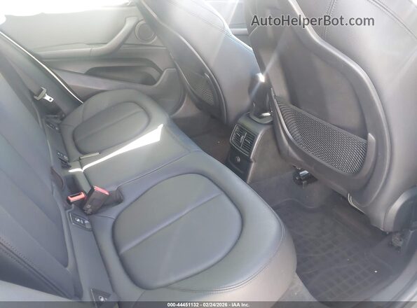WBXYJ3C31JEJ82399 2018 BMW X2 White 
