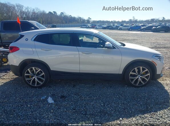 WBXYJ3C31JEJ82399 2018 BMW X2 White 