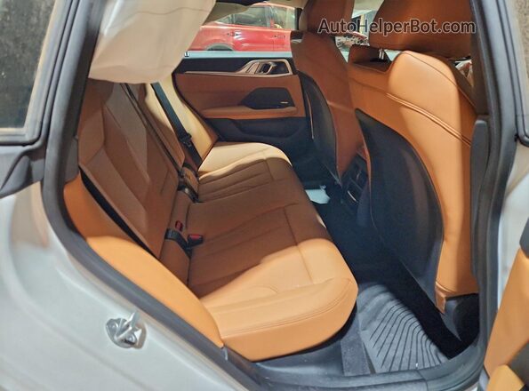 WBY23HD05SFV45781 2025 BMW I4 White უკანა სავარძლების ხედი