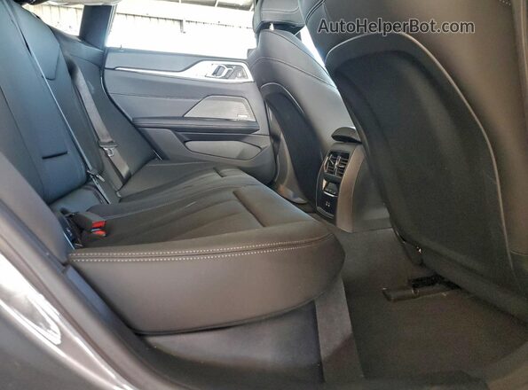 WBY23HD07SFU81615 2025 BMW I4 Gray უკანა სალონის ხედი