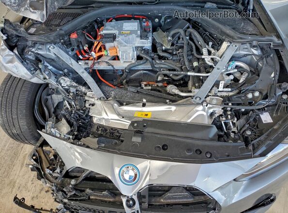 WBY23HD07SFU81615 2025 BMW I4 Gray ძრავის განყოფილების ხედი