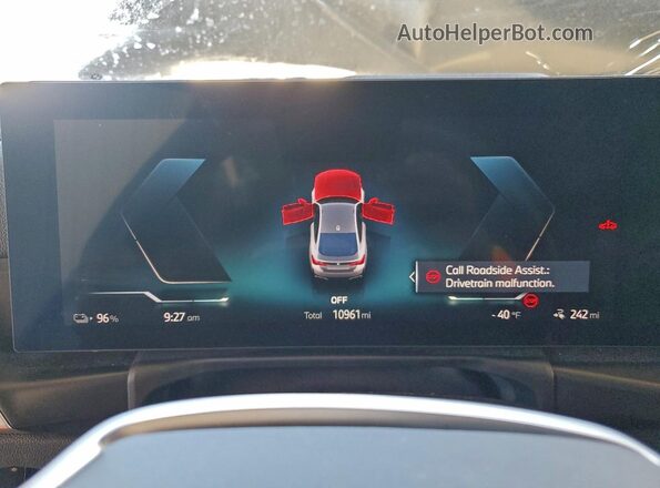 WBY23HD07SFU81615 2025 BMW I4 Gray ხელსაწყოთა პანელის ხედი