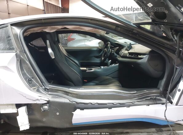 WBY2Z2C3XHV676856 2017 BMW I8 White Սալոնի դիմացի տեսք