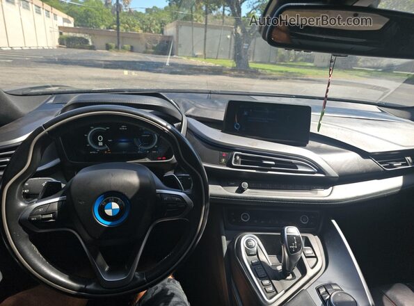 WBY2Z2C56GV676028 2016 BMW I8 Серебряный Вид задних сидений