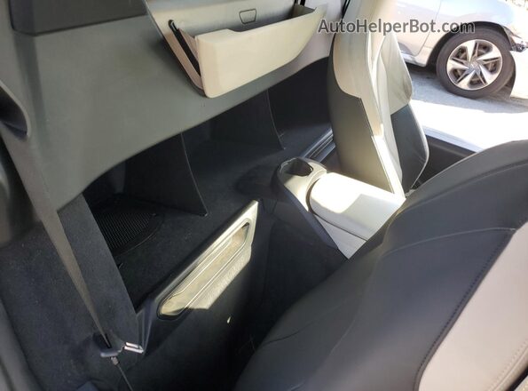 WBY2Z6C54KVB82916 2019 BMW I8 Фиолетовый Вид задних сидений