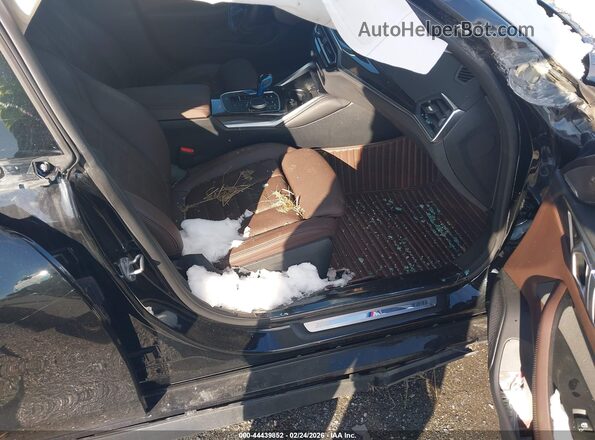 WBY33AW05PFP26315 2023 BMW I4  Front interior view