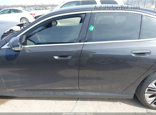 WBY33FK04RCR61814 2024 BMW OTHER Gray Սալոնի 360 աստիճան տեսք