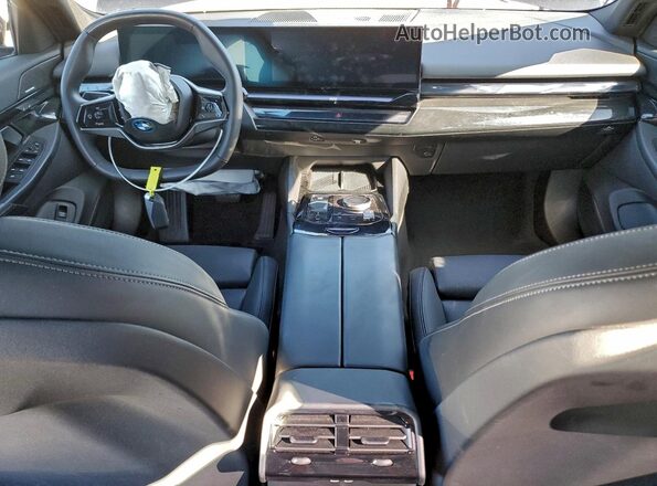 WBY33FK05RCR64169 2024 BMW OTHER Black Dashboard view
