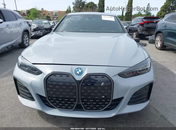 WBY43AW02RFT55461 2024 BMW I4 Серый Вид панели приборов