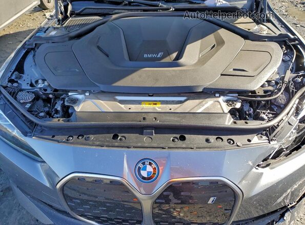 WBY43AW07RFS38975 2024 BMW I4 Серый Вид задней части салона