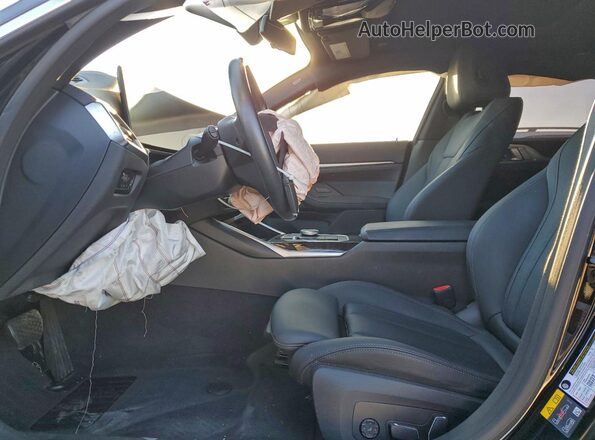 WBY43AW0XRFT38133 2024 BMW I4 Black Vista interior delantera