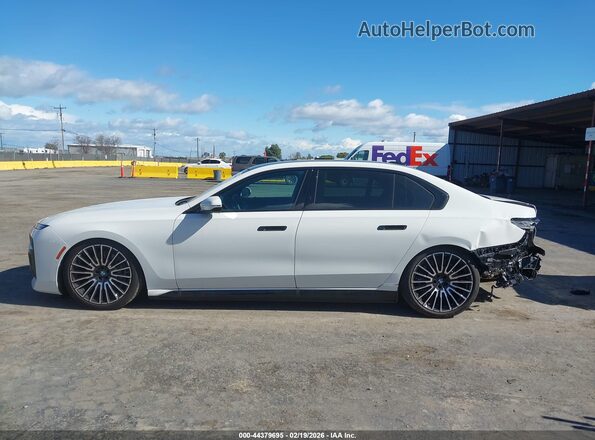 WBY43EJ04SCU24270 2025 BMW OTHER White Панорамний вид салону 360°