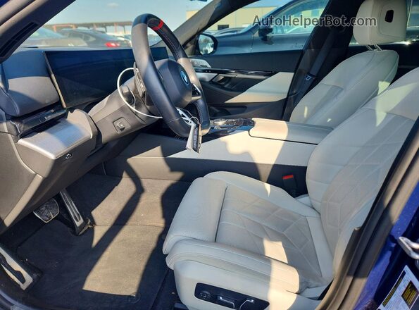 WBY43FK0XRCP20151 2024 BMW OTHER Blue წინა სალონის ხედი