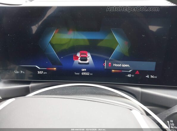 WBY73AW00PFP47591 2023 BMW I4 White Widok tylnych siedzeń