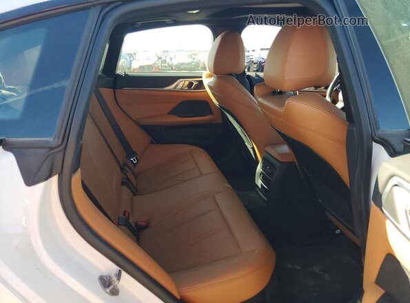 WBY73AW0XNFN10152 2022 BMW I4 White Widok tylnych siedzeń