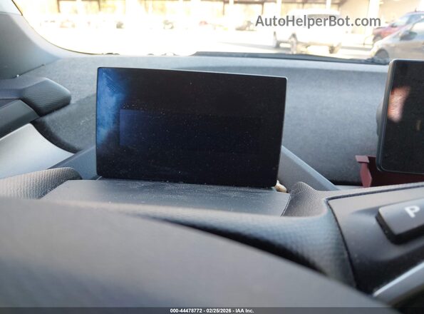 WBY7Z2C5XJVE65009 2018 BMW I3 Красный Вид задней части салона