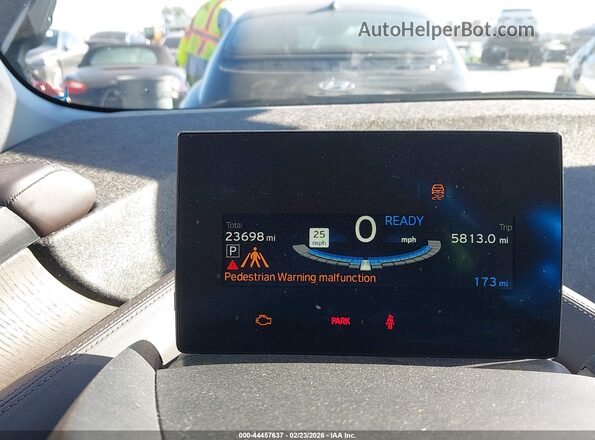 WBY8P4C50K7D18094 2019 BMW I3 Black Widok tylnych siedzeń