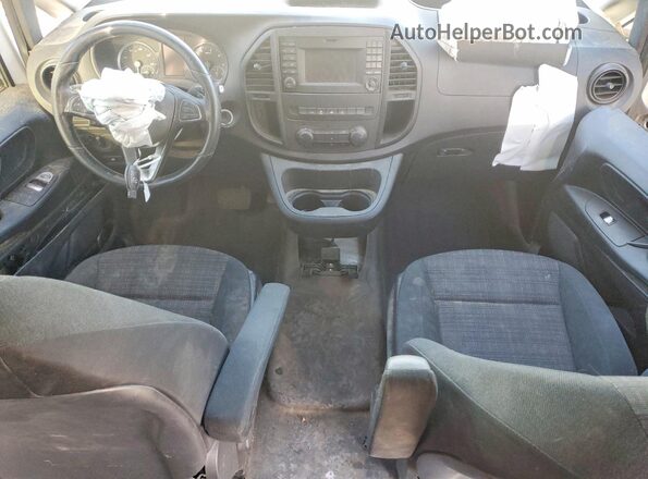 WD3PG3EA6L3645083 2020 MERCEDES-BENZ METRIS White Widok deski rozdzielczej