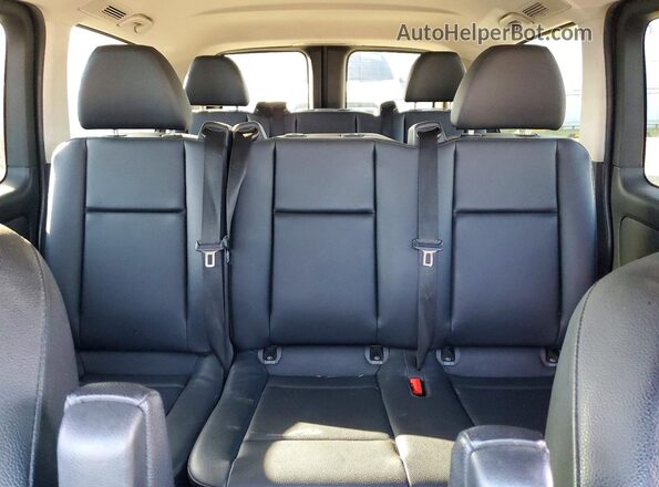 WD4PG2EE3J3347760 2018 MERCEDES-BENZ METRIS Black 
