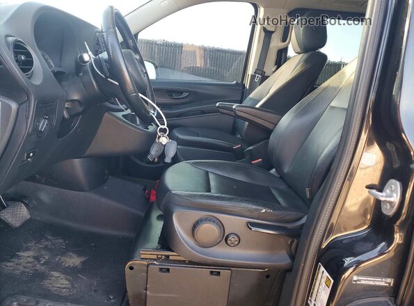 WD4PG2EE3J3411909 2018 MERCEDES-BENZ METRIS Black 