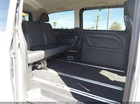 WD4PG2EE7K3573320 2019 MERCEDES-BENZ METRIS Silver 