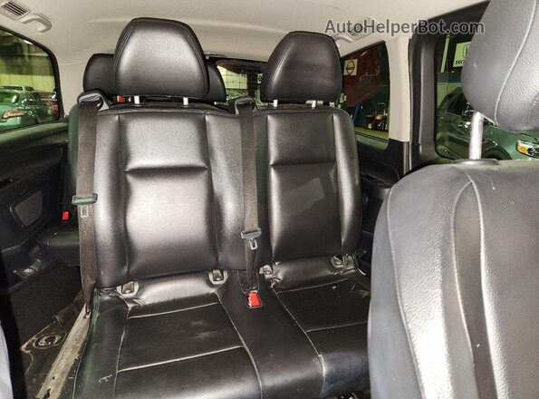WD4PG2EE8H3315994 2017 MERCEDES-BENZ METRIS Black Widok tylnych siedzeń