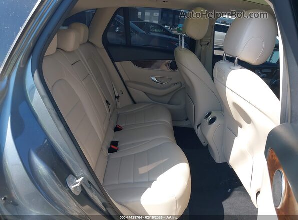 WDC0G4JB5JV061930 2018 MERCEDES-BENZ GLC 300 Gray Widok naklejki z numerem VIN
