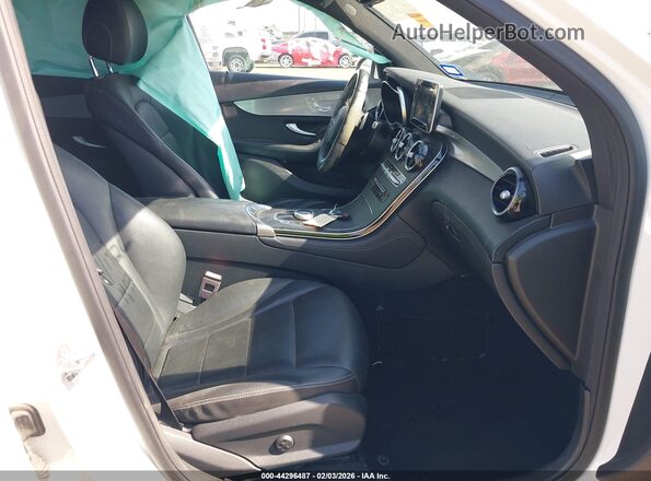 WDC0G4JB7KV154806 2019 MERCEDES-BENZ GLC 300 White Vista interior delantera
