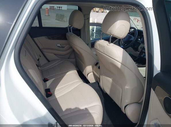 WDC0G4JB9JV088063 2018 MERCEDES-BENZ GLC 300 Белый Вид наклейки с VIN-кодом