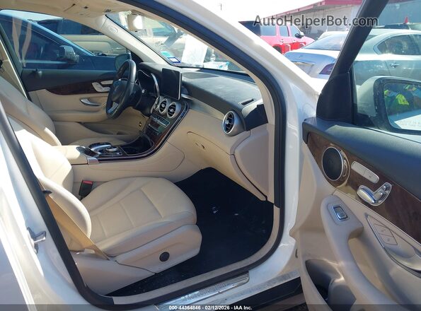 WDC0G4JBXJV040071 2018 MERCEDES-BENZ GLC 300 Champagne 