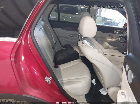 WDC0G4KB0JV092033 2018 MERCEDES-BENZ GLC 300 Red Вид наклейки з VIN-кодом