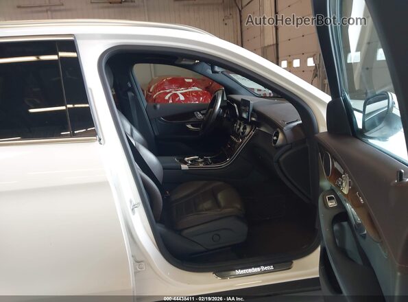 WDC0G4KB6GF064370 2016 MERCEDES-BENZ GLC 300 White Widok wnętrza z przodu