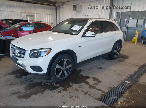 WDC0G4KBXGF034840 2016 MERCEDES-BENZ GLC 300 White Front left