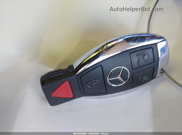 WDC0G5EB5KF620131 2019 MERCEDES-BENZ GLC 350E Белый Вид панели приборов