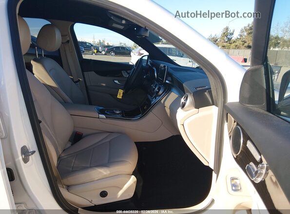 WDC0G5EBXJF418707 2018 MERCEDES-BENZ GLC 350E White Vista interior delantera