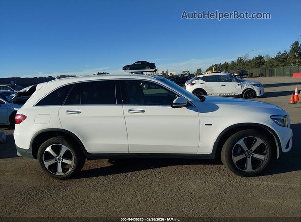 WDC0G5EBXJF418707 2018 MERCEDES-BENZ GLC 350E White Vista interior trasera
