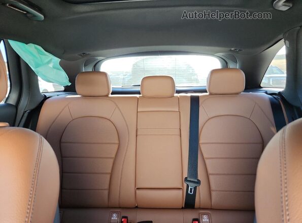 WDC0G8EB4LF700801 2020 MERCEDES-BENZ GLC-CLASS White Vista de los asientos traseros
