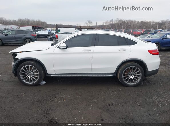 WDC0J4KB0JF470637 2018 MERCEDES-BENZ GLC 300 COUPE White Vista interior de 360 grados