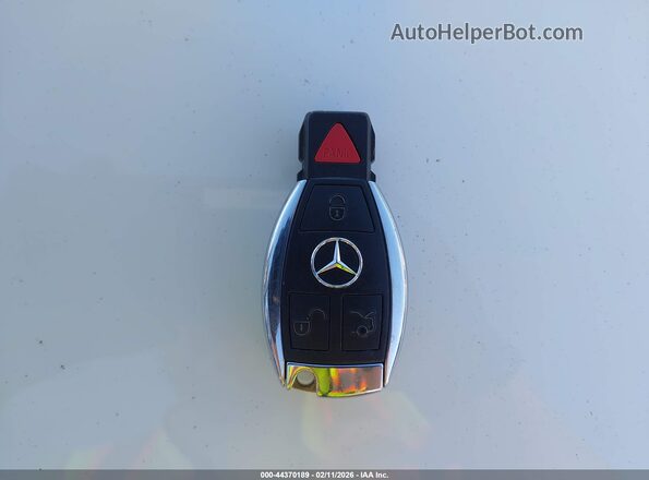 WDC0J4KB4HF189970 2017 MERCEDES-BENZ GLC 300 COUPE White Widok deski rozdzielczej