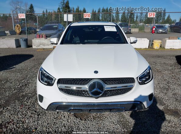 WDC0J8EB4LF709631 2020 MERCEDES-BENZ GLC 300 COUPE White Widok wnętrza z tyłu