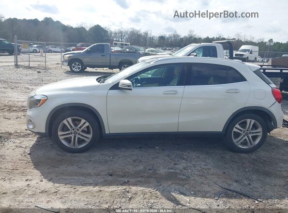 WDCTG4EB0JJ399928 2018 MERCEDES-BENZ GLA 250 Белый Панорамный вид салона 360°