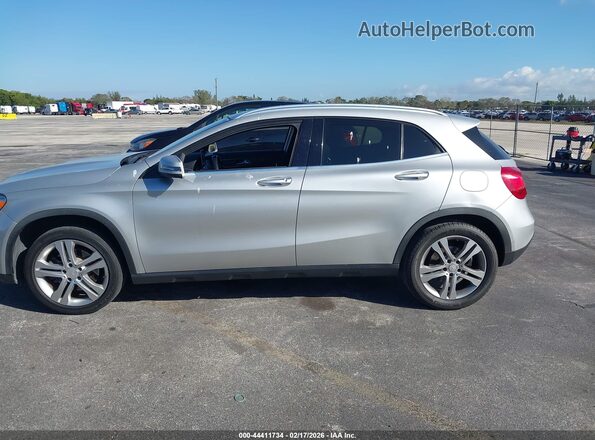 WDCTG4EB2HJ282572 2017 MERCEDES-BENZ GLA 250 Серебряный Панорамный вид салона 360°