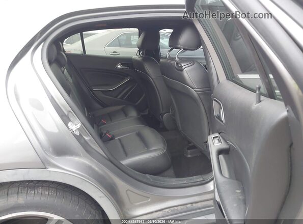 WDCTG4EB4GJ192693 2016 MERCEDES-BENZ GLA 250 Gray Vista de la etiqueta del VIN