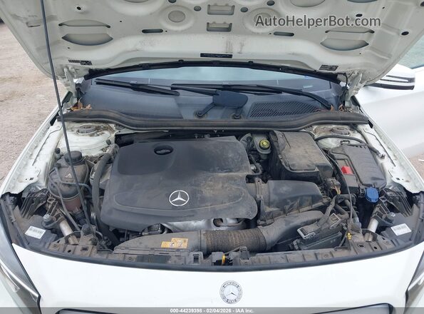 WDCTG4EB6HJ302287 2017 MERCEDES-BENZ GLA 250 White Widok z tyłu