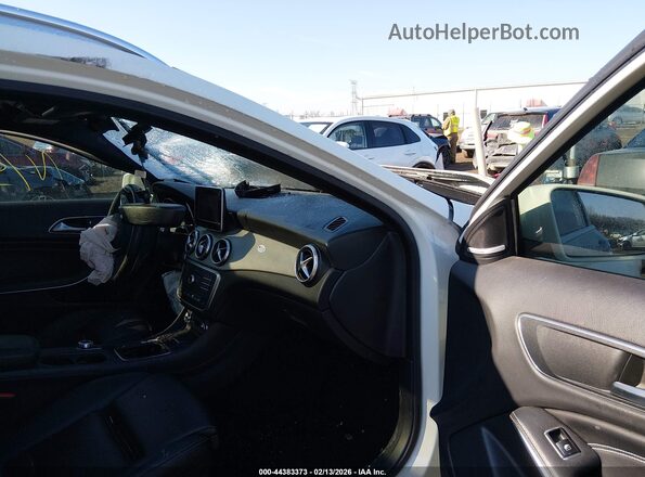 WDCTG4EB7GJ224889 2016 MERCEDES-BENZ GLA 250 White Front interior view