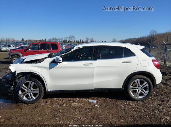 WDCTG4EB7GJ224889 2016 MERCEDES-BENZ GLA 250 White 360 interior view