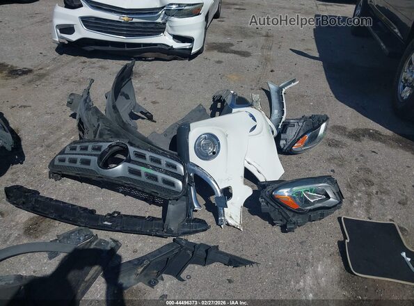 WDCTG4GB5LJ686746 2020 MERCEDES-BENZ GLA 250 White 