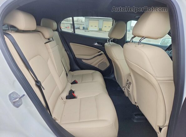 WDCTG4GB6LU023586 2020 MERCEDES-BENZ GLA White Вид задньої частини салону