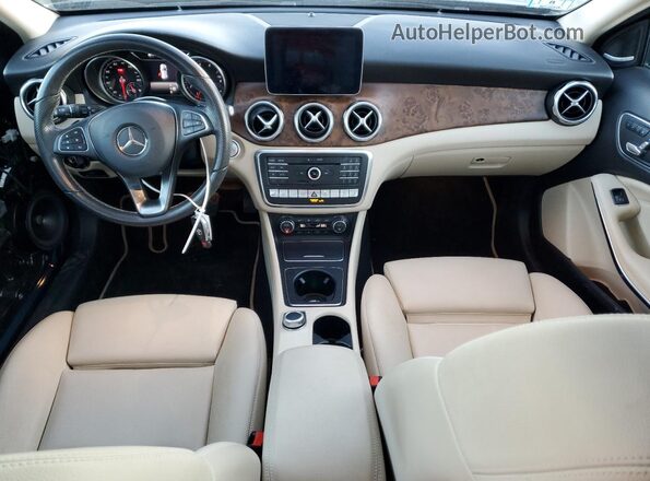 WDCTG4GB8LJ689012 2020 MERCEDES-BENZ GLA Синий Вид панели приборов