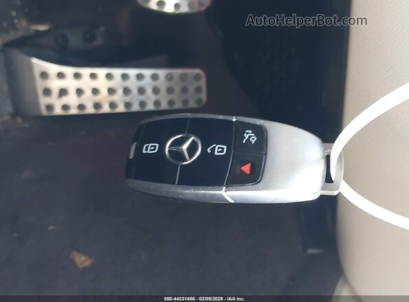 WDD1J6HB9KF072976 2019 MERCEDES-BENZ E-CLASS Коричневый Вид панели приборов